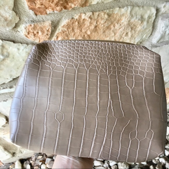 New!! Crocodile Tote and Cutch Combo in Taupe - Picture 6 of 8